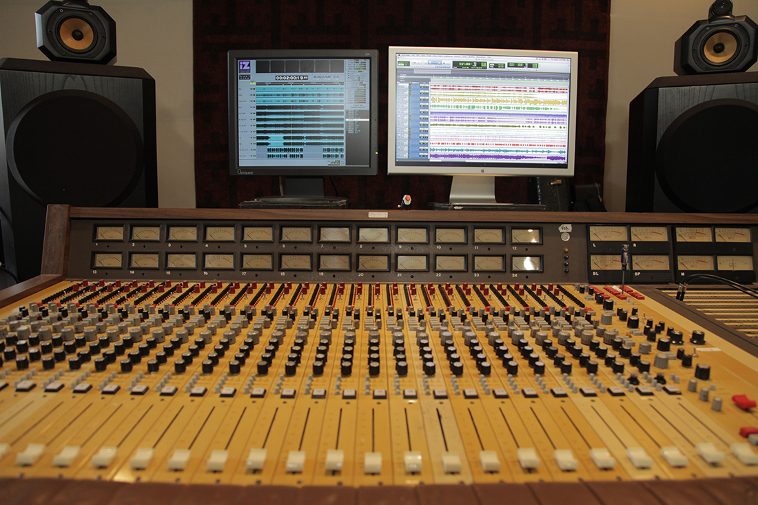 1974 MCI 428 Recording Console, Analog