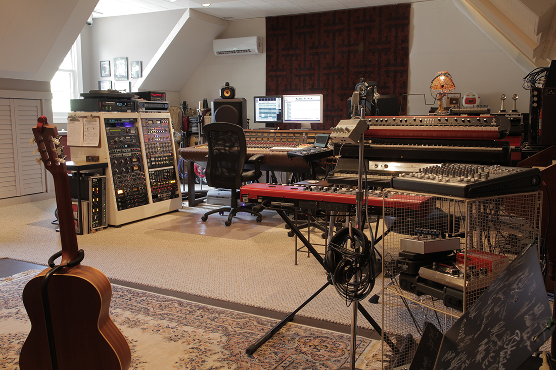 Control Room Overview, Recording Console, Tracking, Analog, Vintage Keyboards